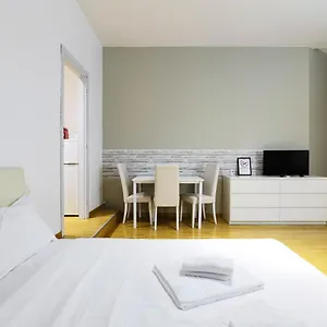  Apartment Cadorna Italy