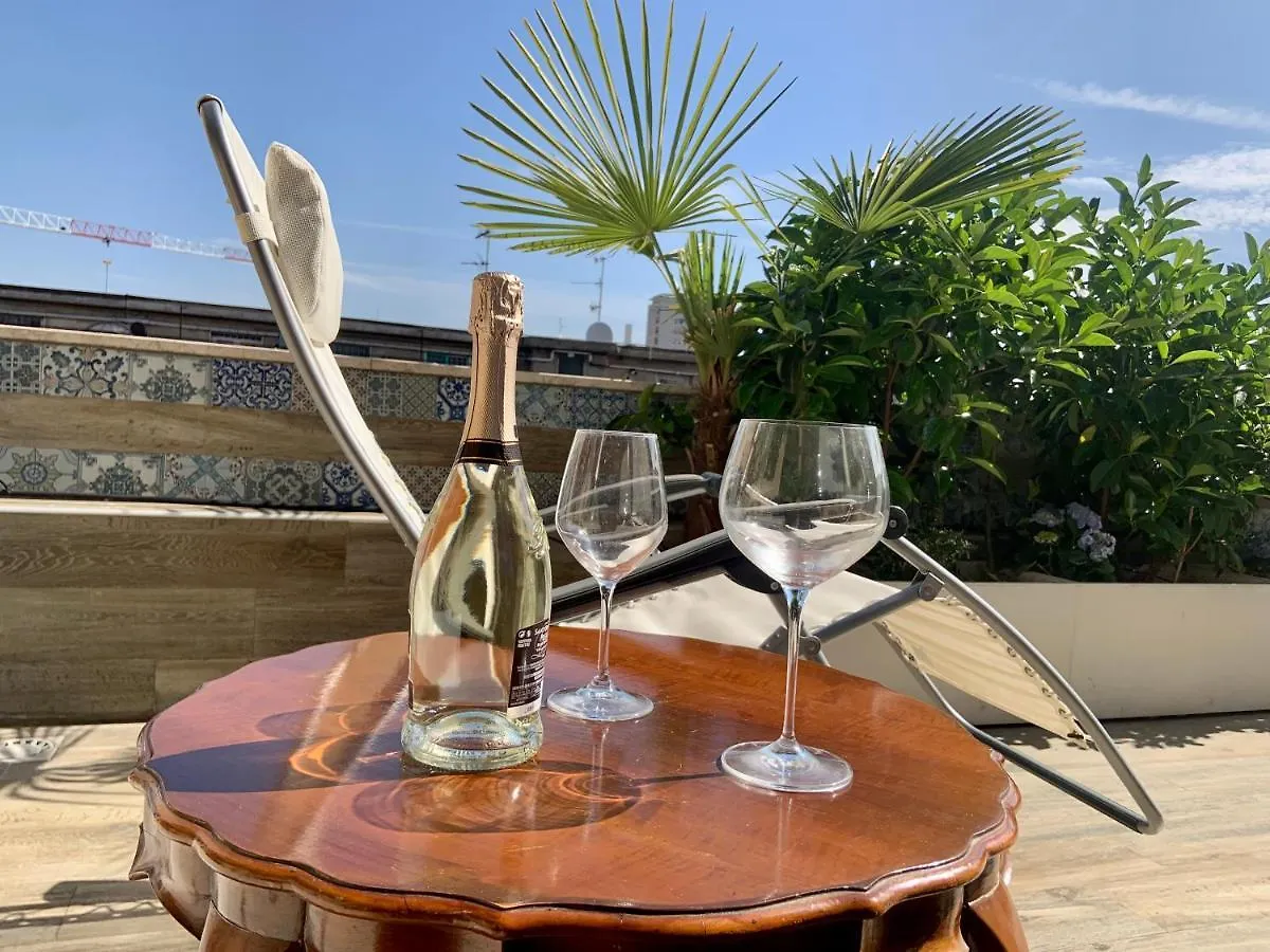 Appartamento Con Terrazza In Zona Navigli - Tortona Milán 0*,  Italia
